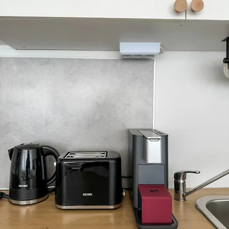 Beautiful Spacious 5 In Center That Sleeps 10 شقة وبرتال