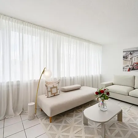 شقة Beautiful Spacious 5 In Center That Sleeps 10 وبرتال