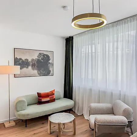 شقة Beautiful Spacious 5 In Center That Sleeps 10 *