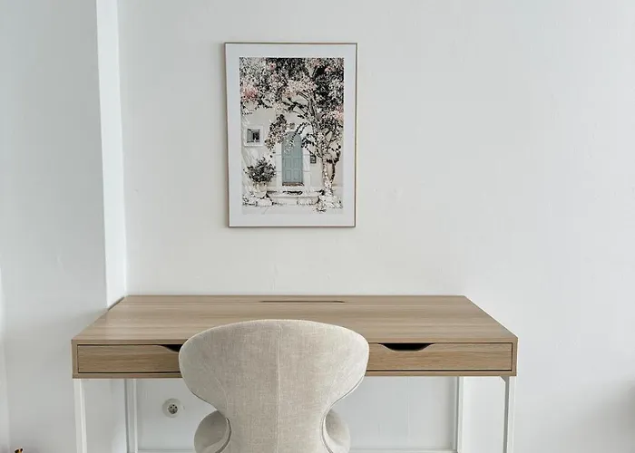 Beautiful Spacious 5 In Center That Sleeps 10 Appartement *