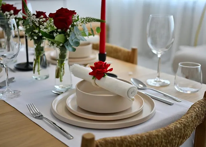 Beautiful Spacious 5 In Center That Sleeps 10 Appartement Wuppertal