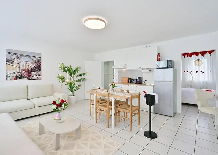 Appartement Beautiful Spacious 5 In Center That Sleeps 10