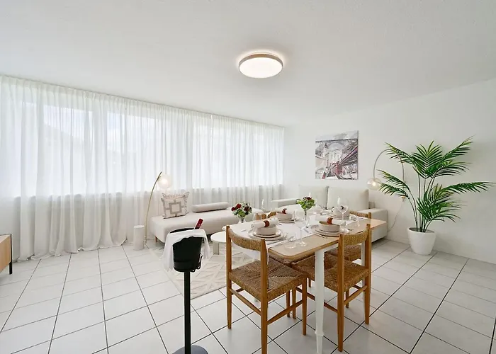 Beautiful Spacious 5 In Center That Sleeps 10 Wuppertal
