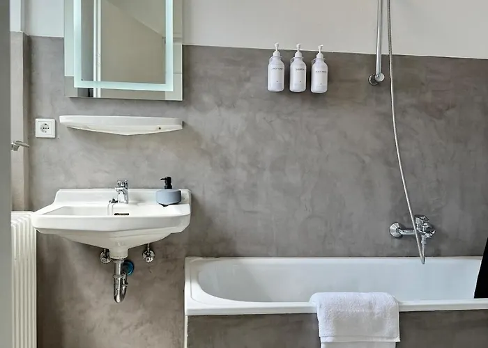 Appartement Beautiful Spacious 5 In Center That Sleeps 10 *