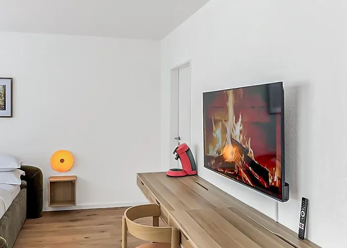 Beautiful Spacious 5 In Center That Sleeps 10